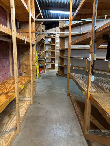 More Photos Of 2010 Eggert Rd, Buffalo Freestanding For Lease