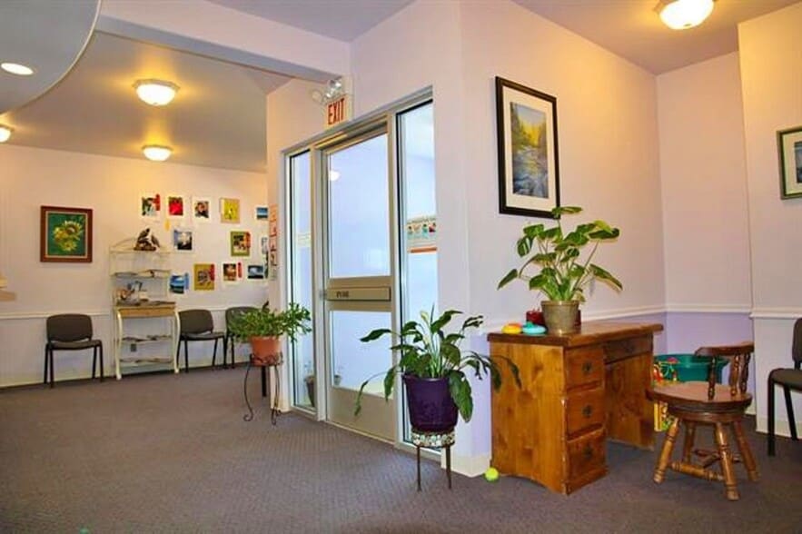 More Photos Of 725 Pine St, Mount Shasta Healthcare For Sale