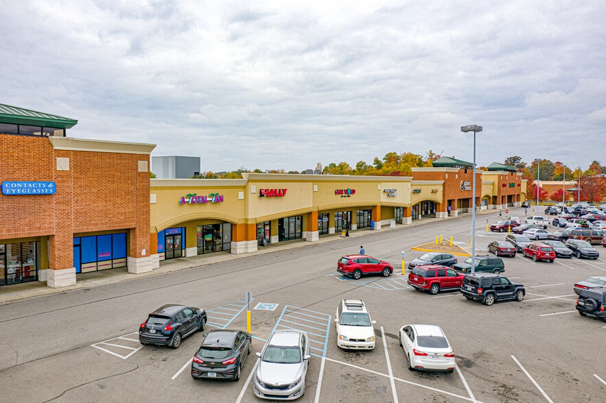 More Photos Of 3175 W 3rd St, Bloomington Unknown For Lease