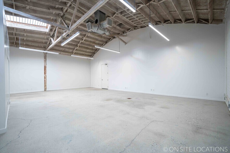 More Photos Of 9520 W Jefferson Blvd, Culver City Loft Creative Space For Lease