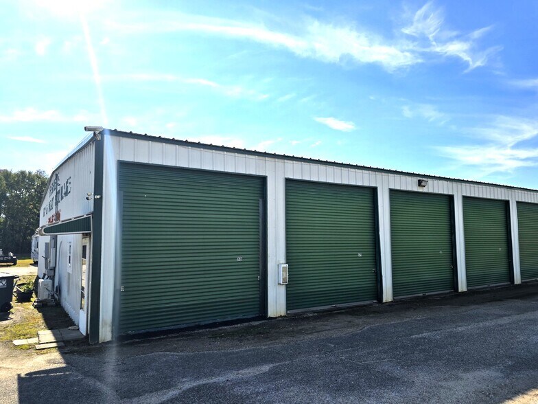 More Photos Of 12371 Cude Cemetery Rd, Willis General Retail For Sale