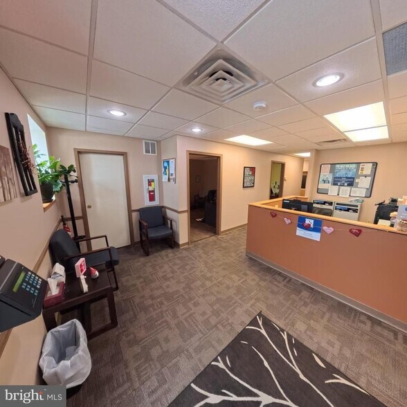 More Photos Of 1515 Mount Hope Ave, Pottsville Office For Lease