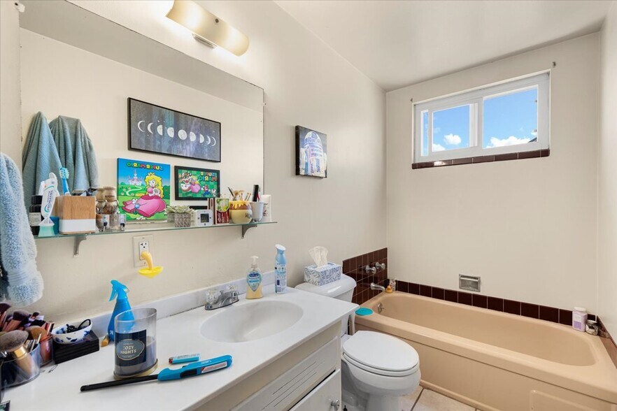 More Photos Of 236 Haas Ave, San Leandro Apartments For Sale
