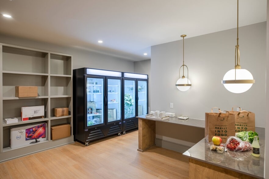 More Photos Of 3015 Weslayan St, Houston Apartments For Lease