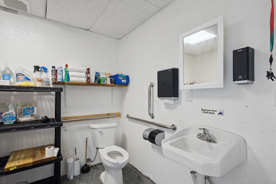 More Photos Of 1770 Columbia Ave, Battle Creek Land For Sale