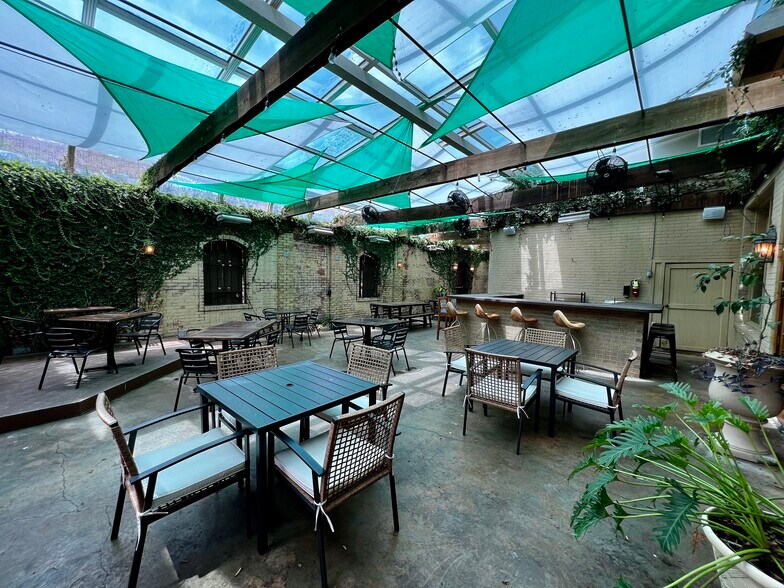 More Photos Of 117 Walnut St, Hattiesburg Restaurant For Sale