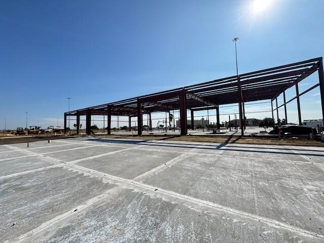 Primary Photo Of 405 Crossroads St, Laredo Freestanding For Lease