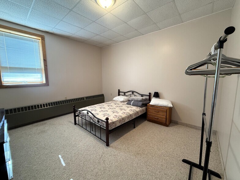 More Photos Of 33328 Main St, Townville Manufacturing For Sale