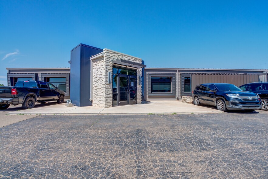 Primary Photo Of 2405 114th St, Lubbock Office For Sale