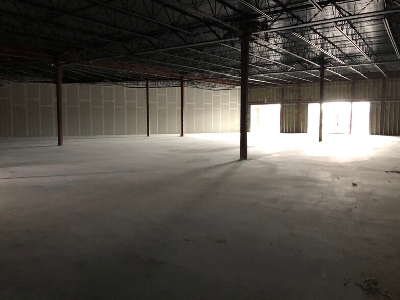 More Photos Of 11409 Ocean Gateway, Berlin Unknown For Lease