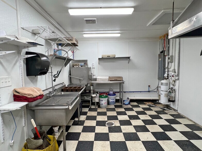 More Photos Of 259 Venango Ave, Cambridge Springs Restaurant For Sale