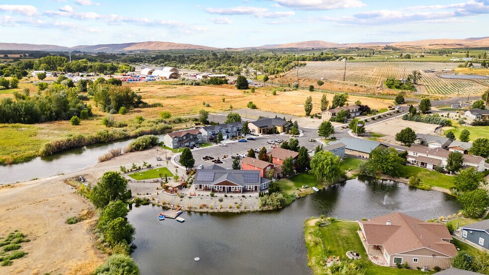More Photos Of 701 Fountain Blvd, Zillah Hotel For Sale