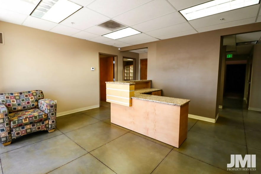 More Photos Of 795 E Factory Dr, St George Flex For Lease