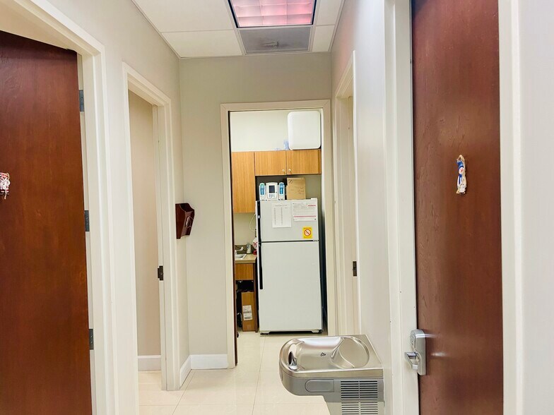 More Photos Of 1600 N Federal Hwy, Pompano Beach Medical For Lease
