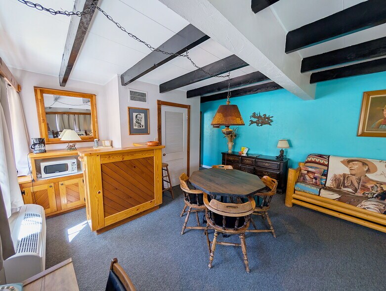 More Photos Of 166 S 400 E, Moab Hotel For Sale