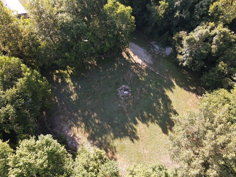 More Photos Of 8104 Bridgeton Rd, Bridgeton Specialty For Sale