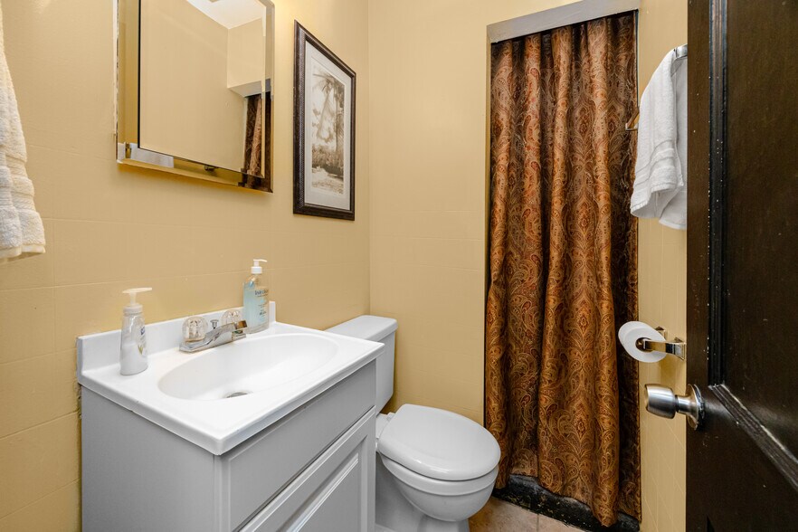 More Photos Of 14385 Walsingham Rd, Largo Office For Sale