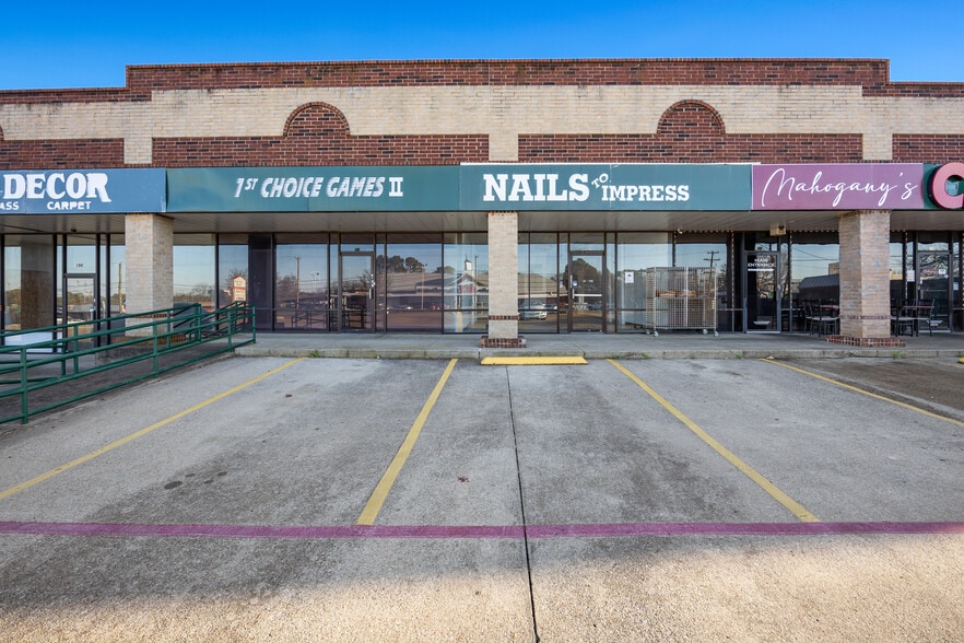 More Photos Of 1700 W Park Row Dr, Arlington Unknown For Lease