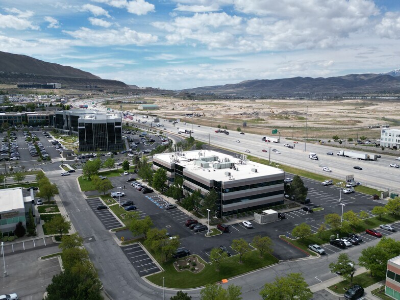 More Photos Of 66 E Wadsworth Park Dr, Draper Office For Lease