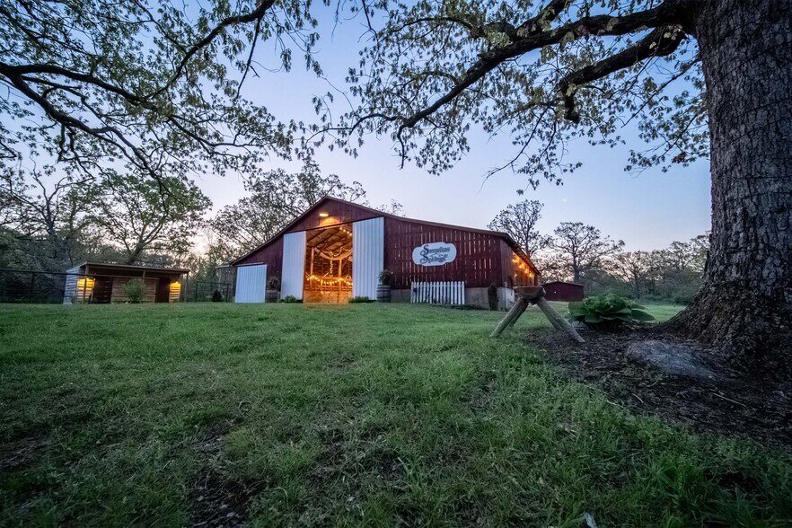 More Photos Of 129 Vaughan Rd, Eldon Lodge Meeting Hall For Sale