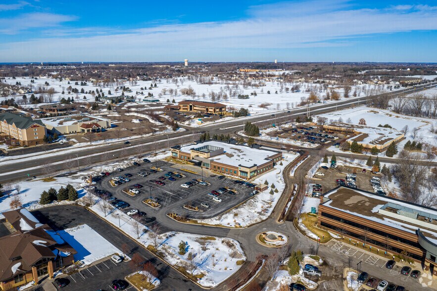 More Photos Of 8515 Eagle Point Blvd N, Lake Elmo Medical For Lease