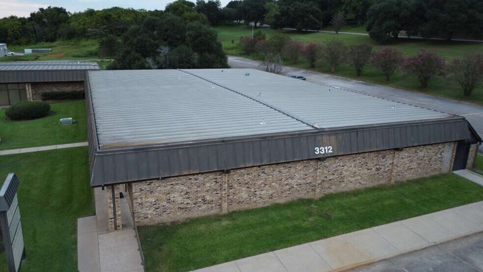More Photos Of 3312 N University Dr, Nacogdoches Office For Sale