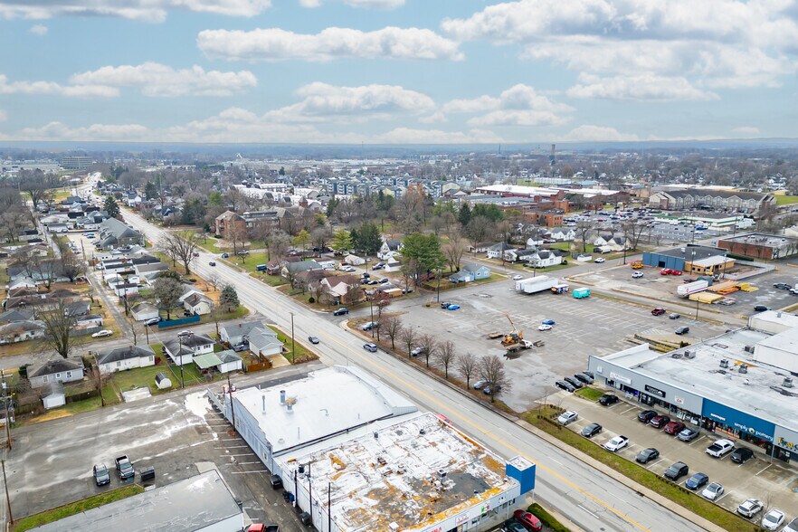 More Photos Of 1441 Central Ave, Columbus Auto Repair For Lease