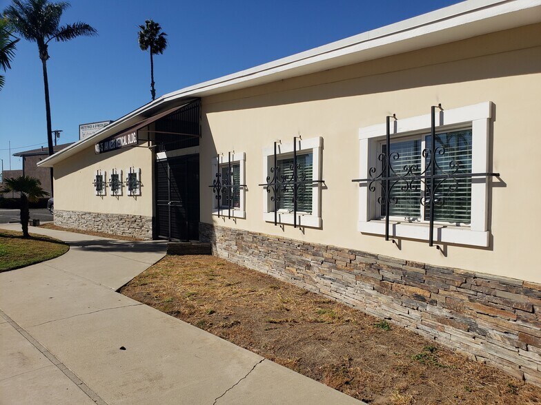 More Photos Of 8473 S Van Ness Ave, Inglewood Medical For Lease