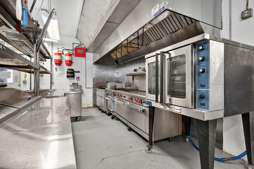 More Photos Of 765 3rd Ave, Welaka Restaurant For Sale