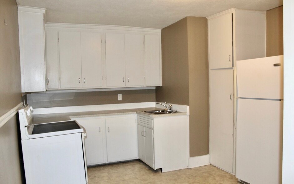 More Photos Of 117 Franklin Pl, South Bend Apartments For Sale