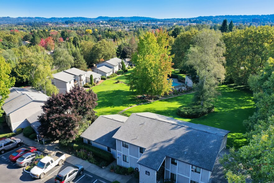 More Photos Of 10650 SW 121st Ave, Tigard Apartments For Sale