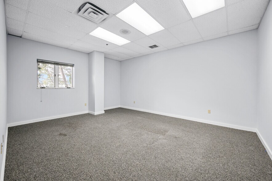 More Photos Of 2291 Traversefield Dr, Traverse City Manufacturing For Lease