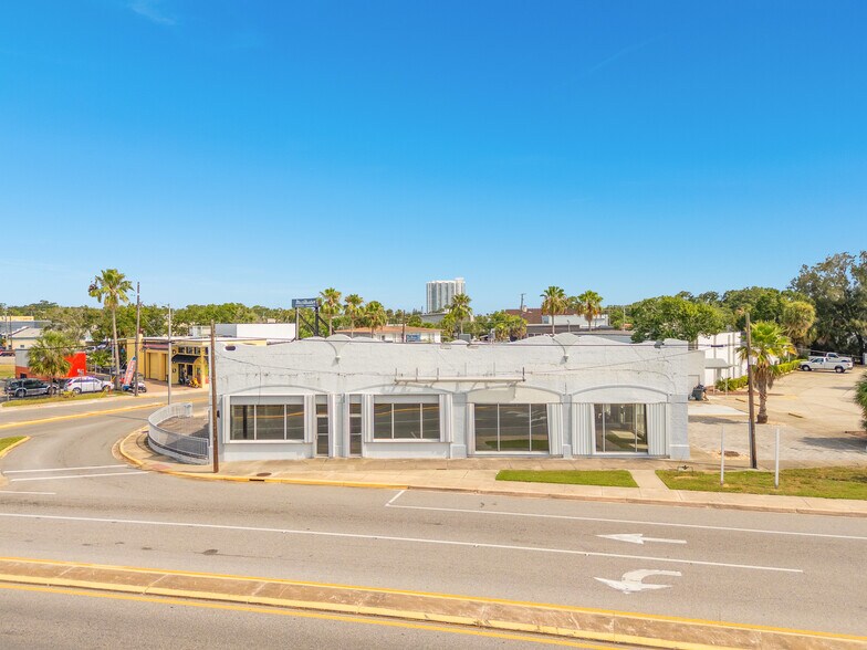 More Photos Of 118 Fairview Ave, Daytona Beach Freestanding For Sale