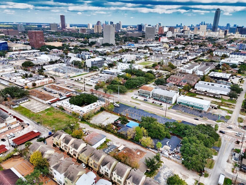 More Photos Of 6010 Fairdale Ln, Houston Industrial For Sale