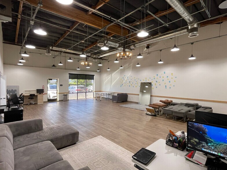 More Photos Of 6620-6626 Owens Dr, Pleasanton Research And Development For Lease