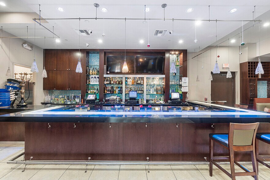 More Photos Of 401 W Atlantic Ave, Delray Beach Storefront Retail Office For Lease