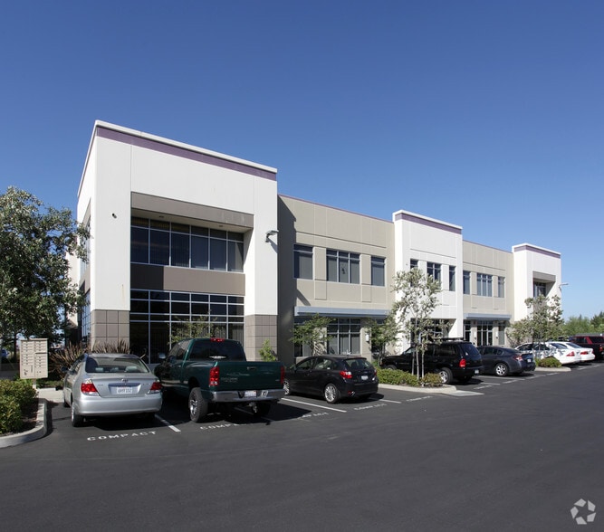 More Photos Of 5828 Lonetree Blvd, Rocklin Coworking Space