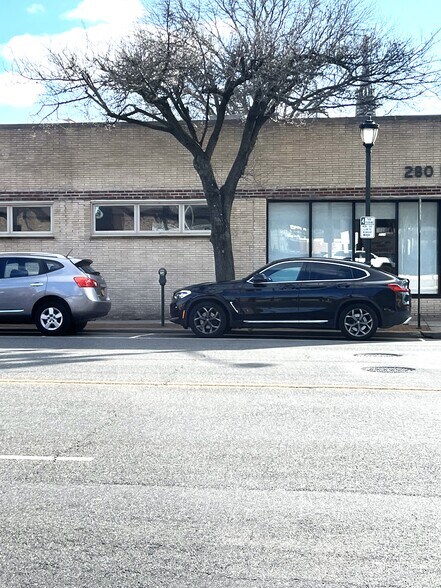 More Photos Of 280 Merrick Rd, Lynbrook Medical For Lease