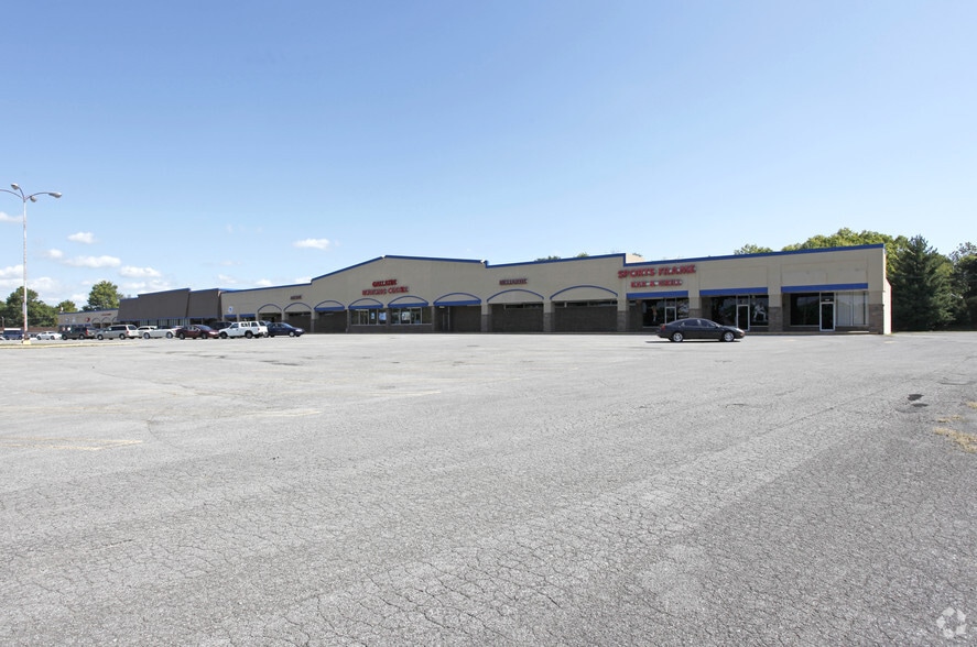 More Photos Of 629-637 S Water Ave, Gallatin Unknown For Lease