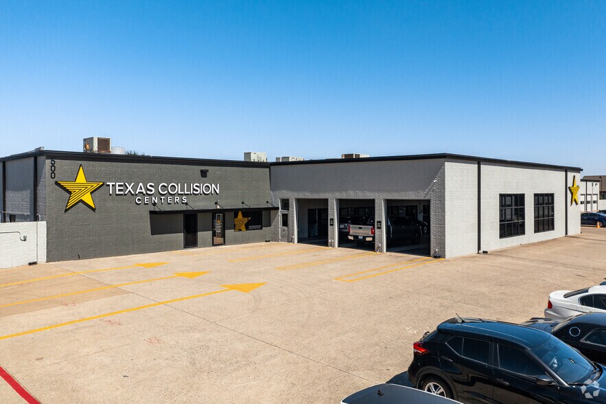 More Photos Of 3333 W Plano Pky, Plano Industrial For Lease