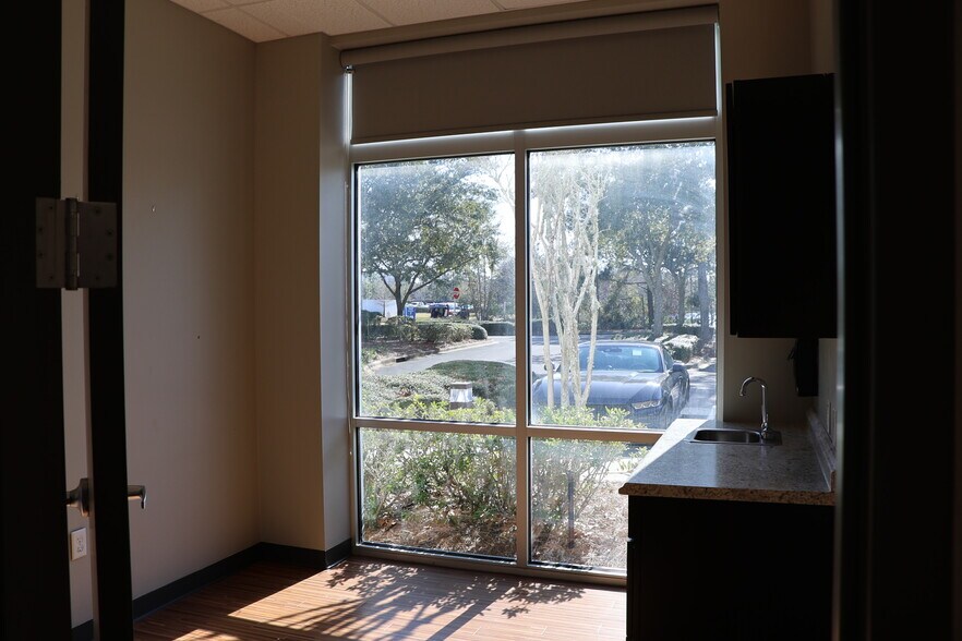 More Photos Of 120 Richard Jackson Blvd, Panama City Beach Office For Lease