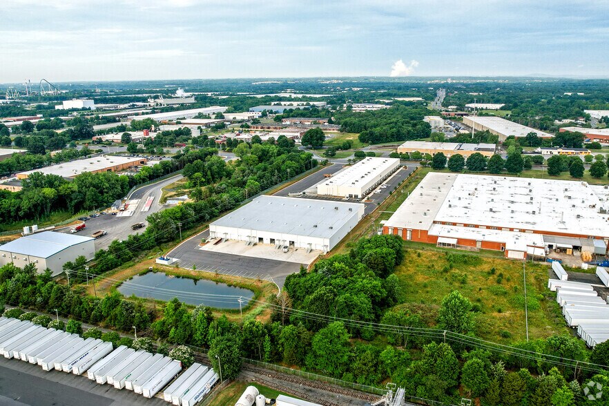 More Photos Of 1814 Westinghouse Blvd, Charlotte Warehouse For Lease