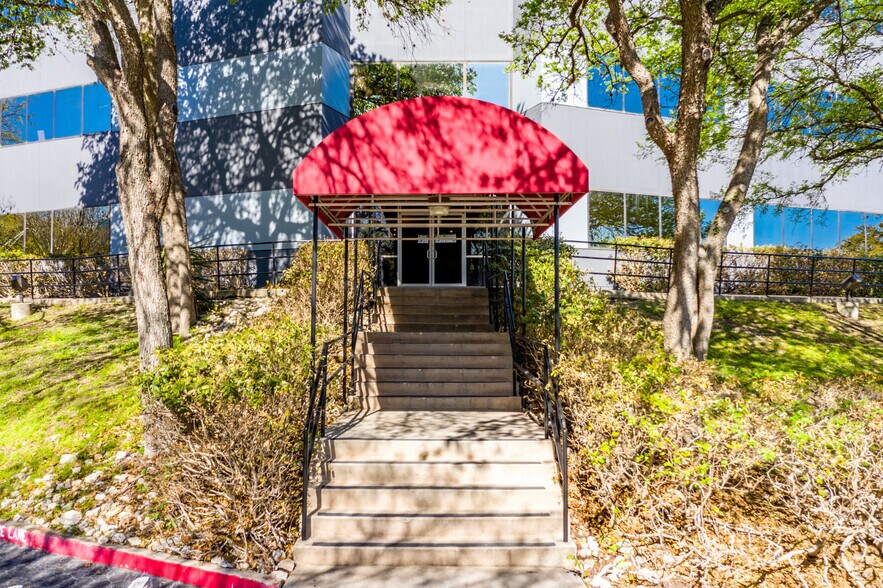 More Photos Of 4201 Medical Dr, San Antonio Office For Lease