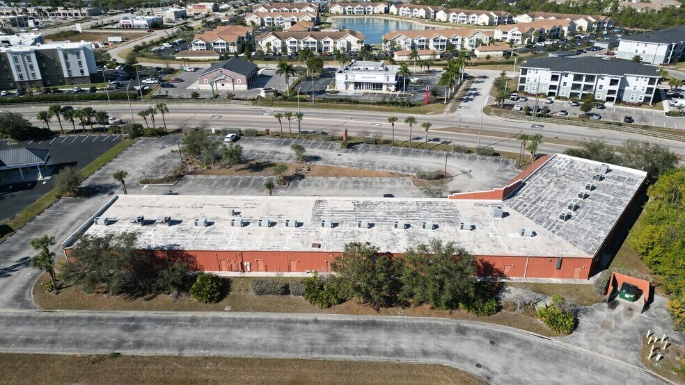 More Photos Of 701 JC Center Ct, Port Charlotte Storefront Retail Office For Lease