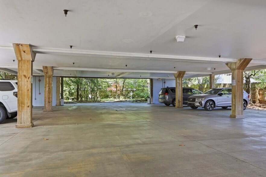 More Photos Of 313 Cedar St, Beaufort Apartments For Sale