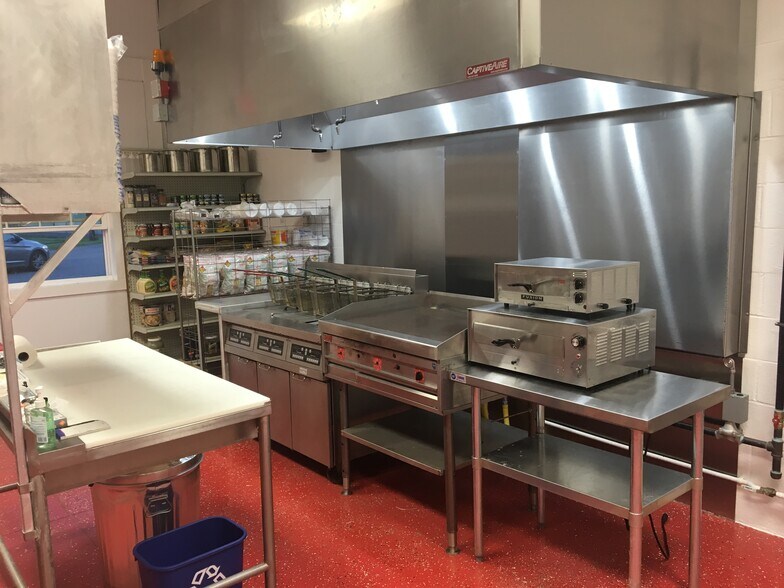 More Photos Of 102 W High St, Edison Convenience Store For Sale