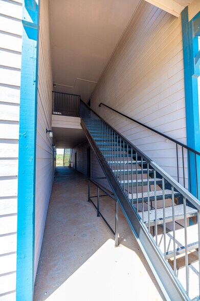 More Photos Of 300 Madison Ave, Childress Apartments For Sale