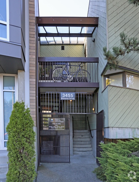 More Photos Of 3455 Victoria Dr, Vancouver Office For Lease