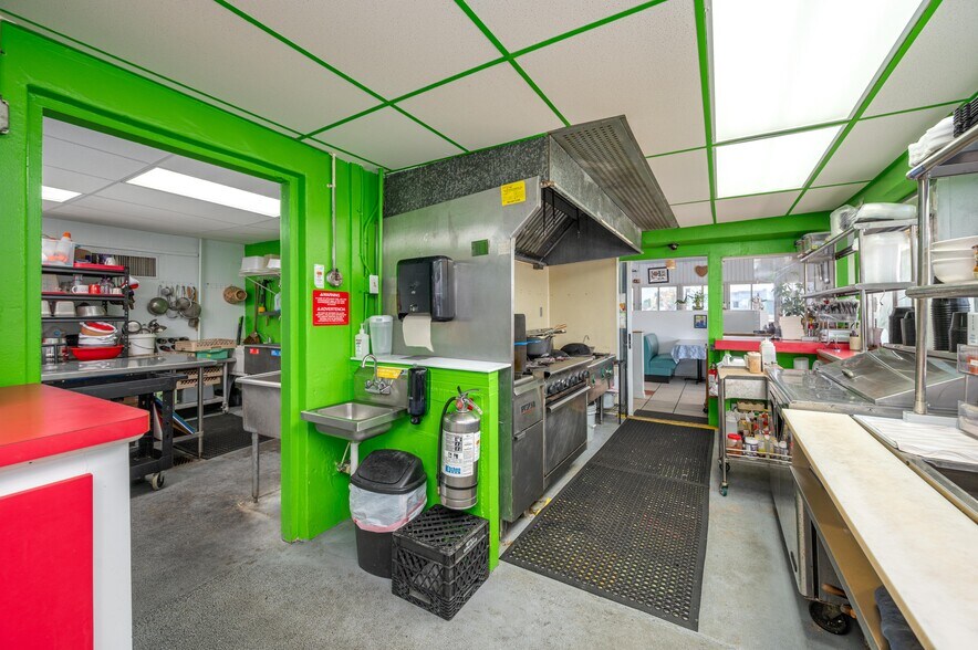 More Photos Of 114 Central Ave, Lake Wales Freestanding For Sale