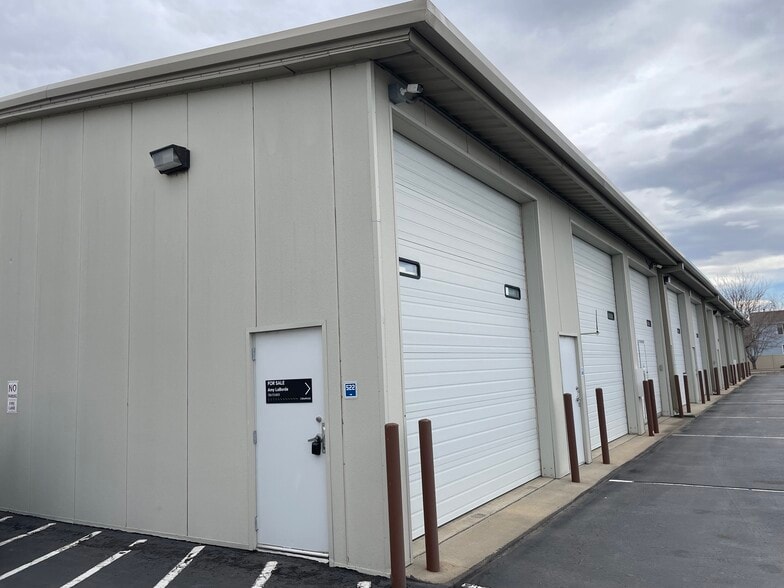 More Photos Of 3656 Stagecoach Rd, Longmont Warehouse For Sale